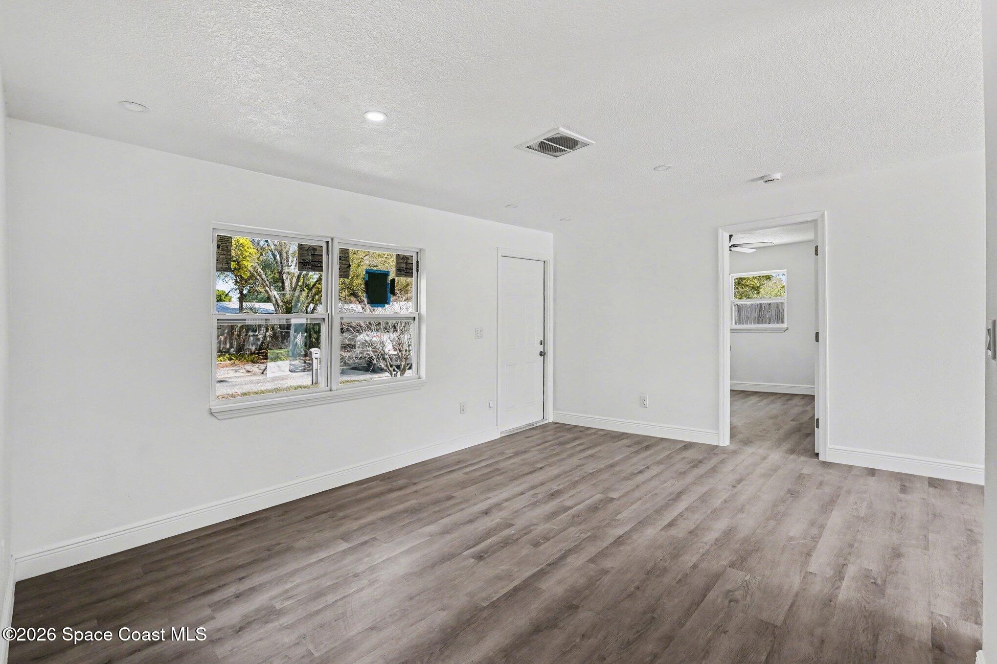 5240 Sutton Avenue Melbourne, FL 32904 - Photo 7 of 31 019__amp5529_661