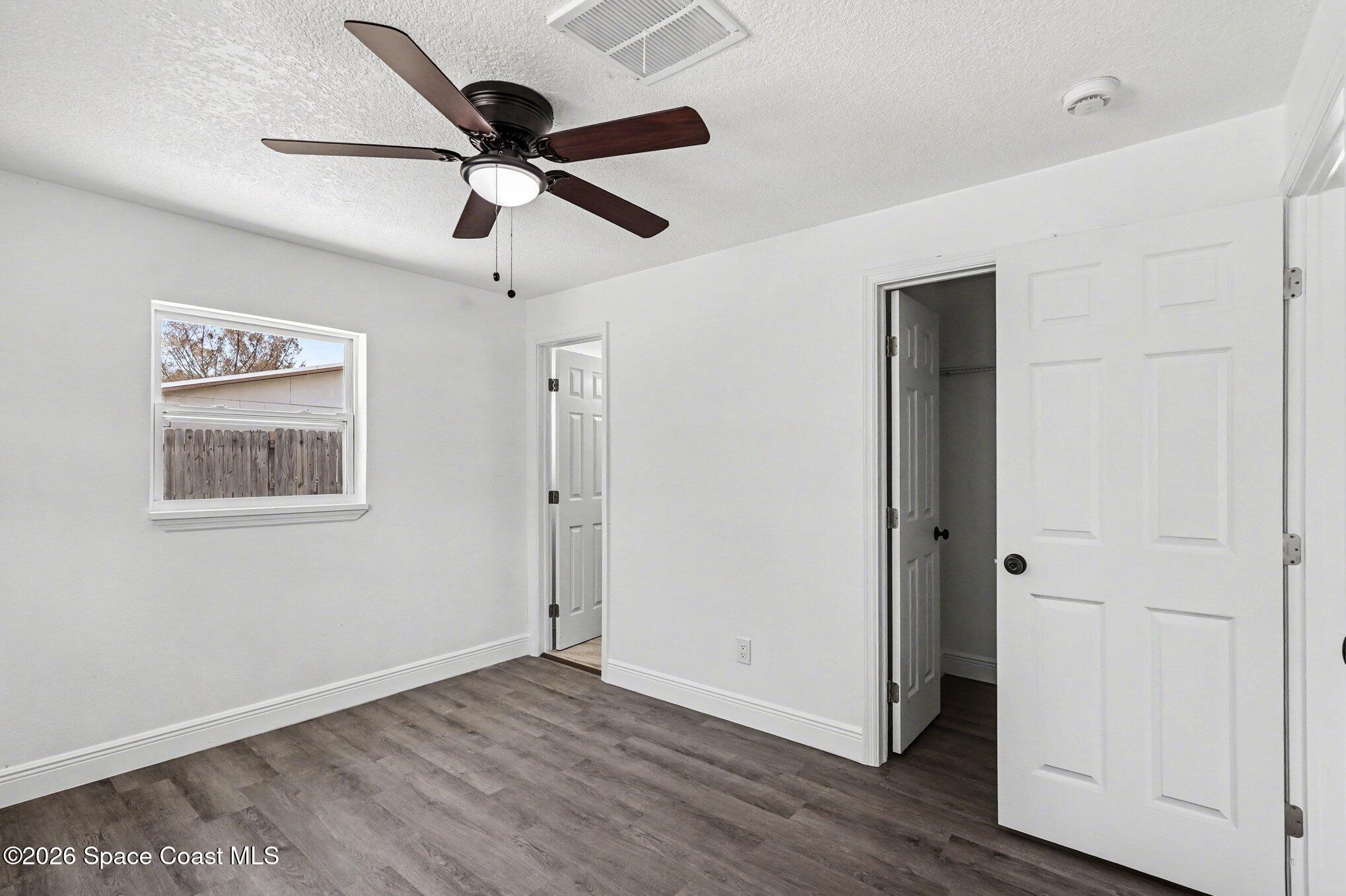 5240 Sutton Avenue Melbourne, FL 32904 - Photo 10 of 31 007__amp5464_857