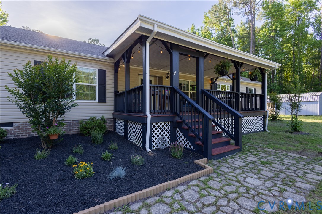 28120 Oak Grove Road Petersburg, VA 23805 - Photo 4 of 53