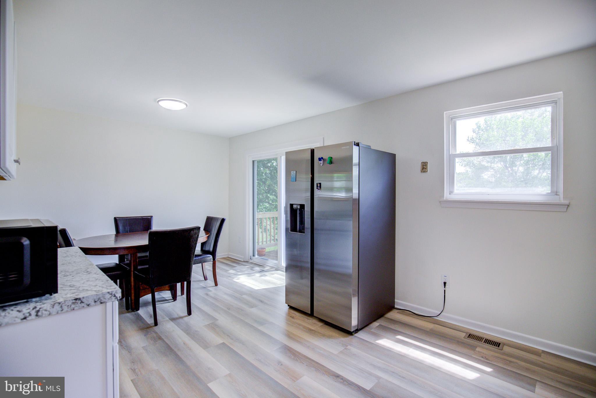Kitchen dining room combination