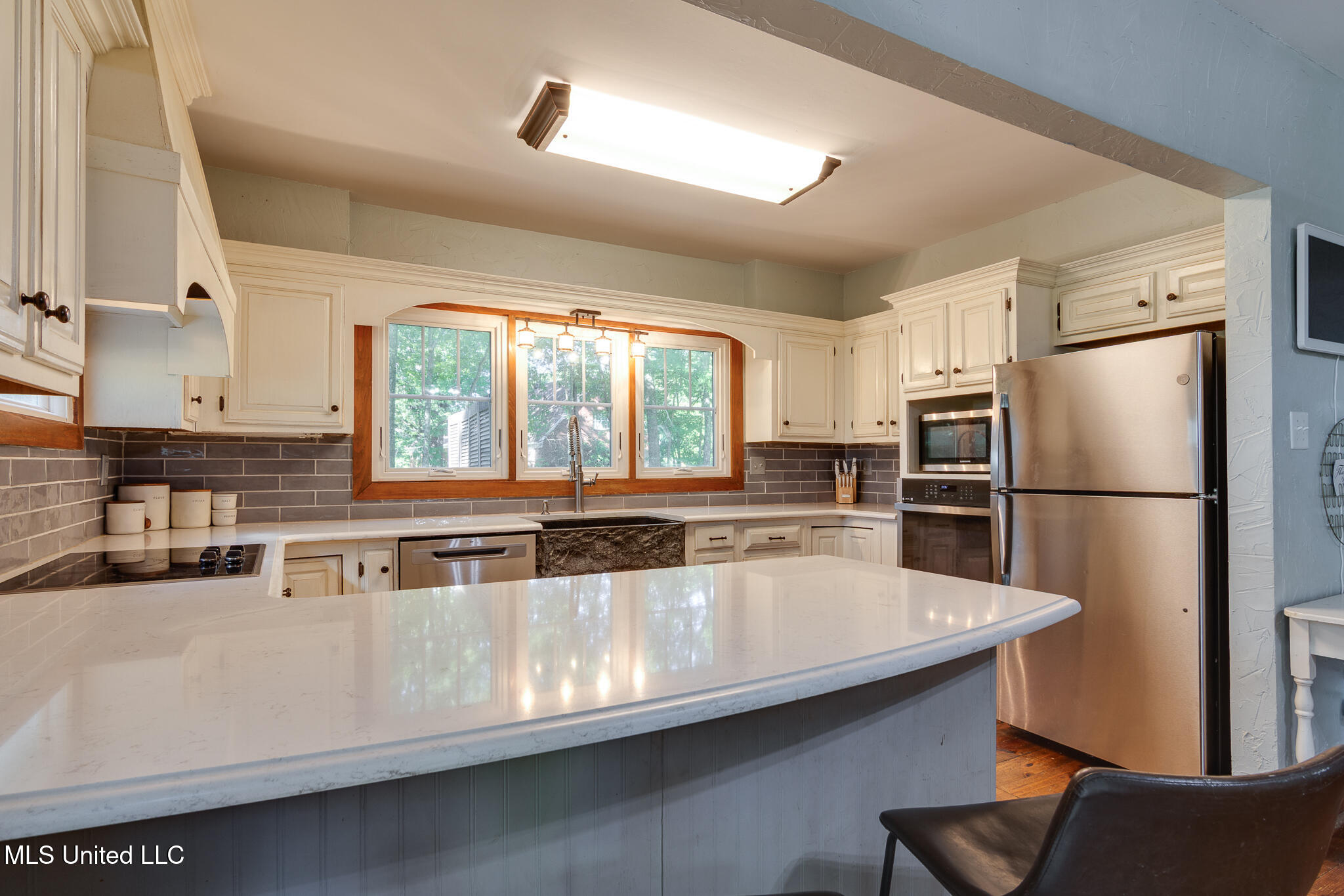 7689 Germantown Road Olive Branch, MS 38654 - Photo 11 of 49 quartz counters