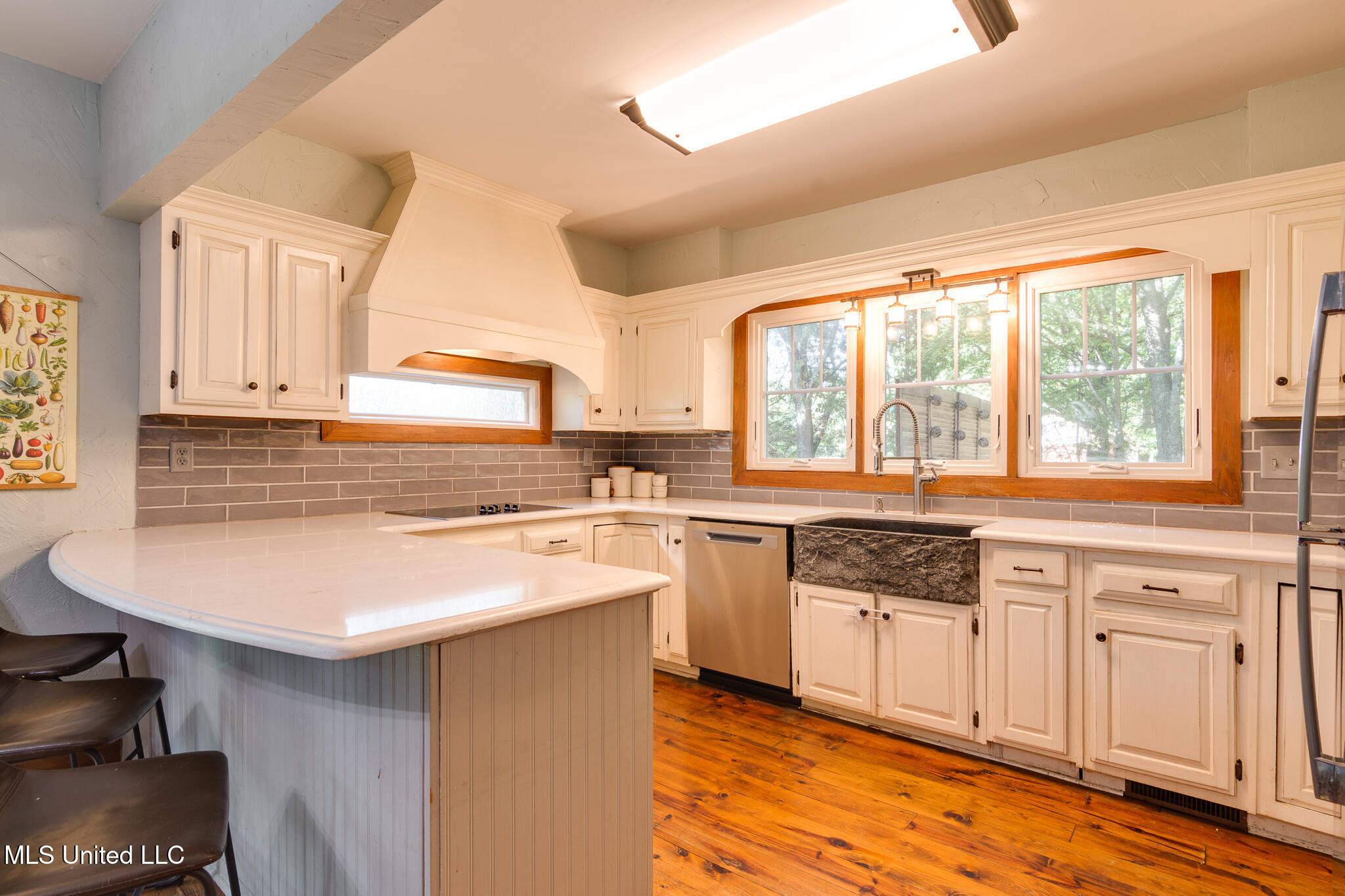 7689 Germantown Road Olive Branch, MS 38654 - Photo 12 of 49 farm sink