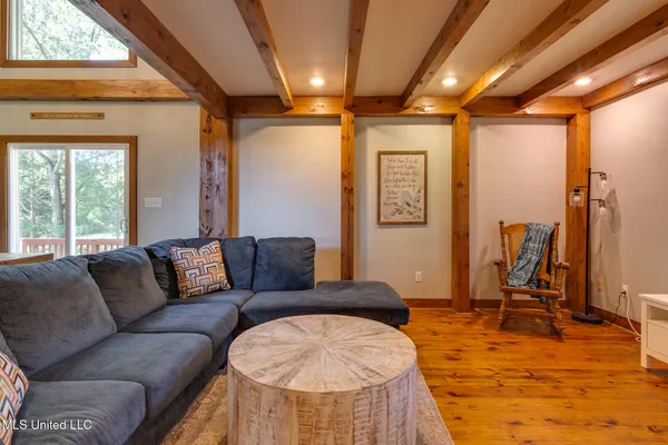 $399,900 | 7689 Germantown Road, Olive Branch, MS 38654