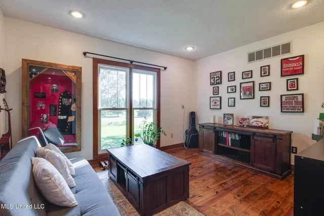 $419,900 | 7689 Germantown Road, Olive Branch, MS 38654