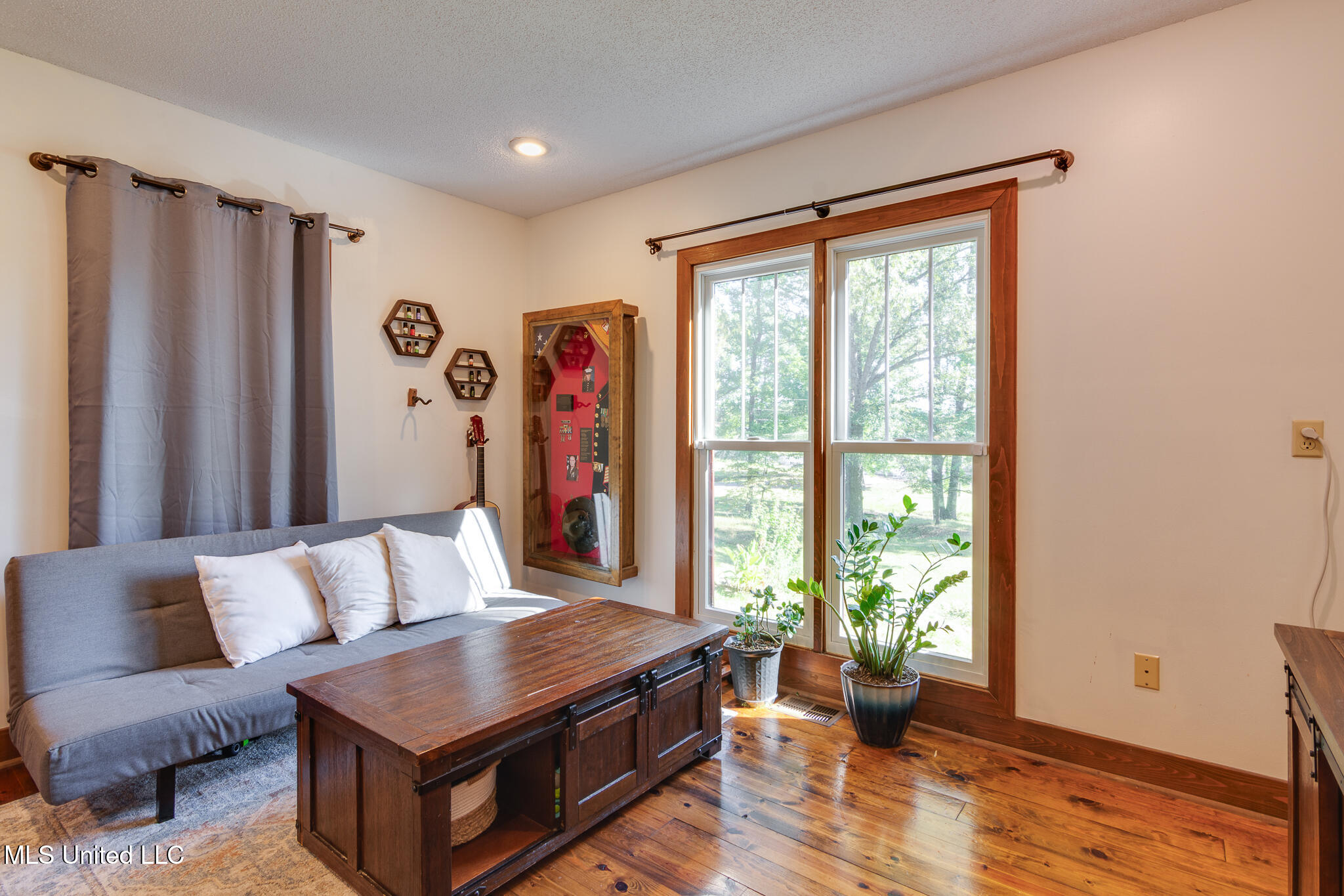 7689 Germantown Road Olive Branch, MS 38654 - Photo 23 of 49 office