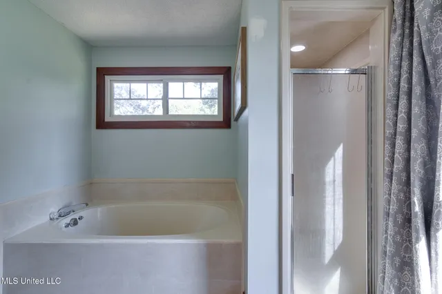 $419,900 | 7689 Germantown Road, Olive Branch, MS 38654