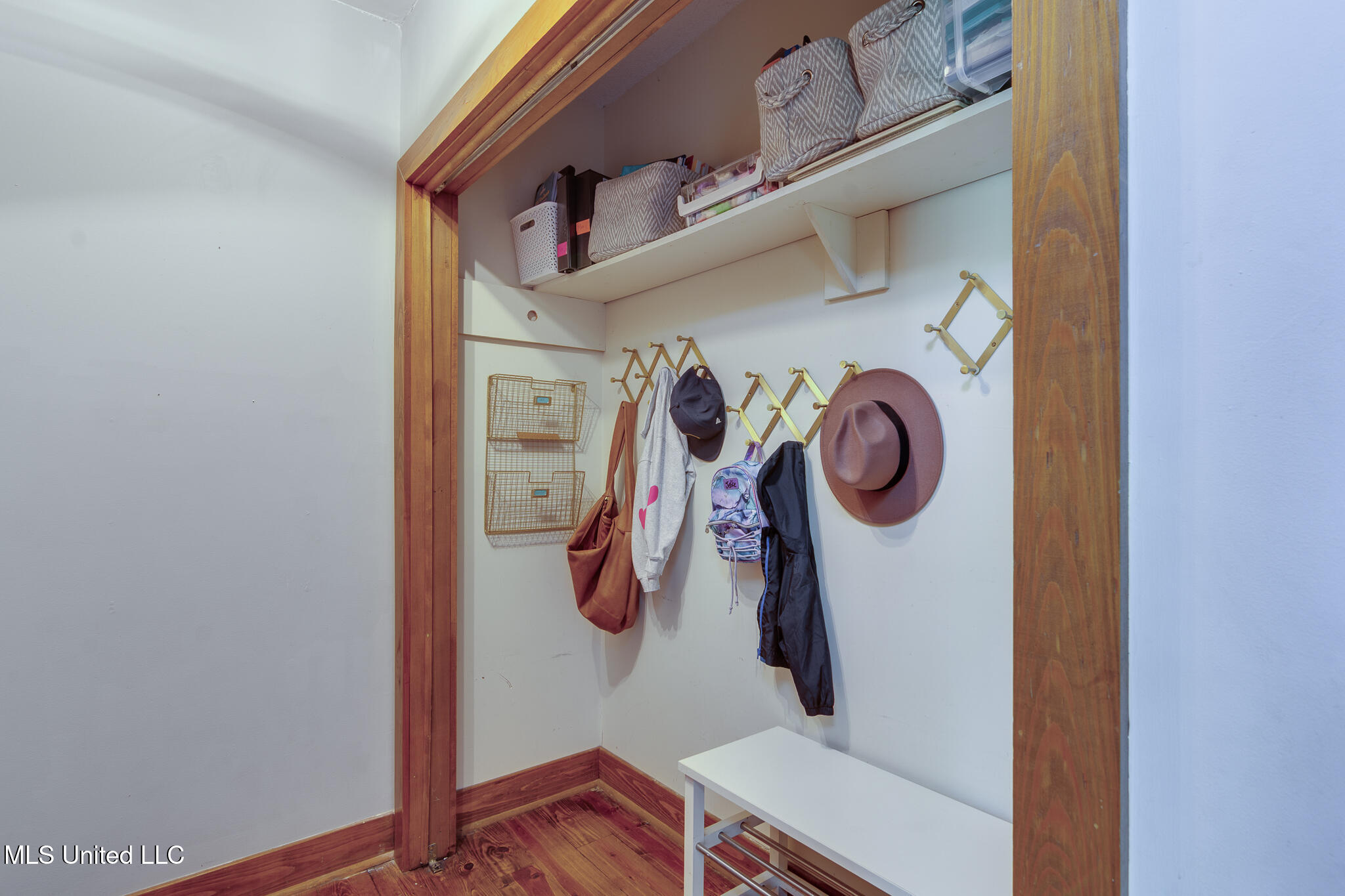 7689 Germantown Road Olive Branch, MS 38654 - Photo 6 of 49 mud room