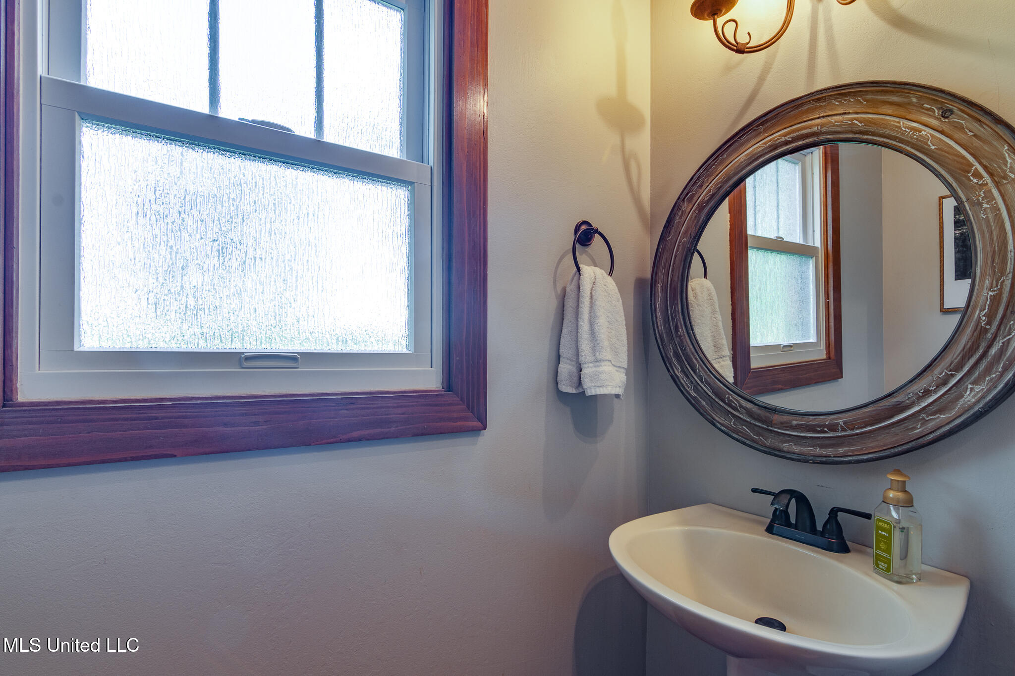 7689 Germantown Road Olive Branch, MS 38654 - Photo 7 of 49 half bath