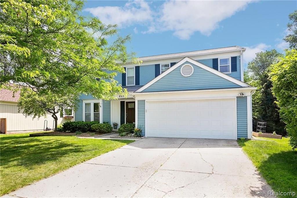 623 Bolinger Street Rochester Hills, MI 48307 - Photo 1 of 36