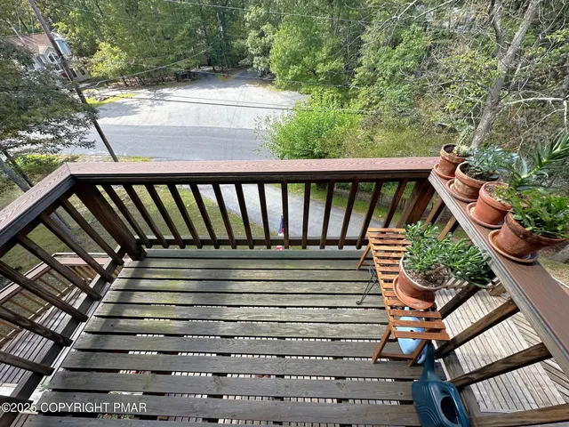 $395,000 | 548 Lakeside Drive, East Stroudsburg, PA 18301