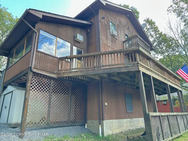 $395,000 | 548 Lakeside Drive, East Stroudsburg, PA 18301