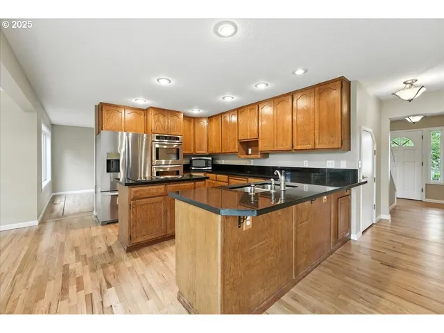 $695,000 | 21638 Northeast Interlachen Lane, Fairview, OR 97024