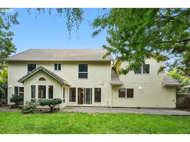 $695,000 | 21638 Northeast Interlachen Lane, Fairview, OR 97024