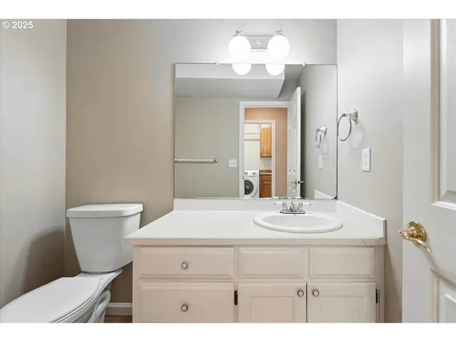 $695,000 | 21638 Northeast Interlachen Lane, Fairview, OR 97024