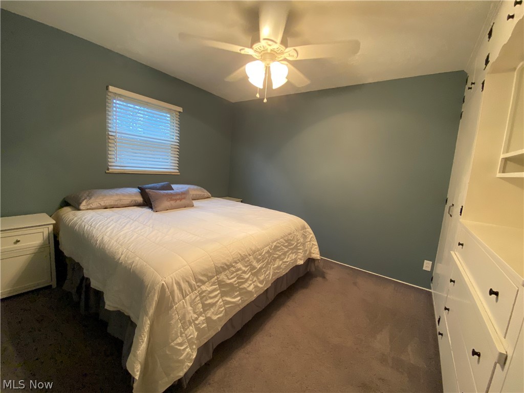 1589 Overbrook Road Lyndhurst, OH 44124 - Photo 17 of 32 Master bedroom