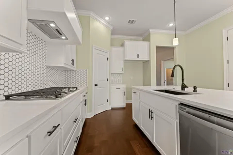 $365,000 | 364 Glenthorne Drive, Gonzales, LA 70737