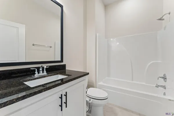 $365,000 | 364 Glenthorne Drive, Gonzales, LA 70737