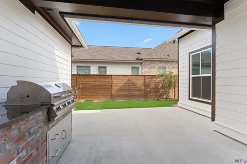 $365,000 | 364 Glenthorne Drive, Gonzales, LA 70737