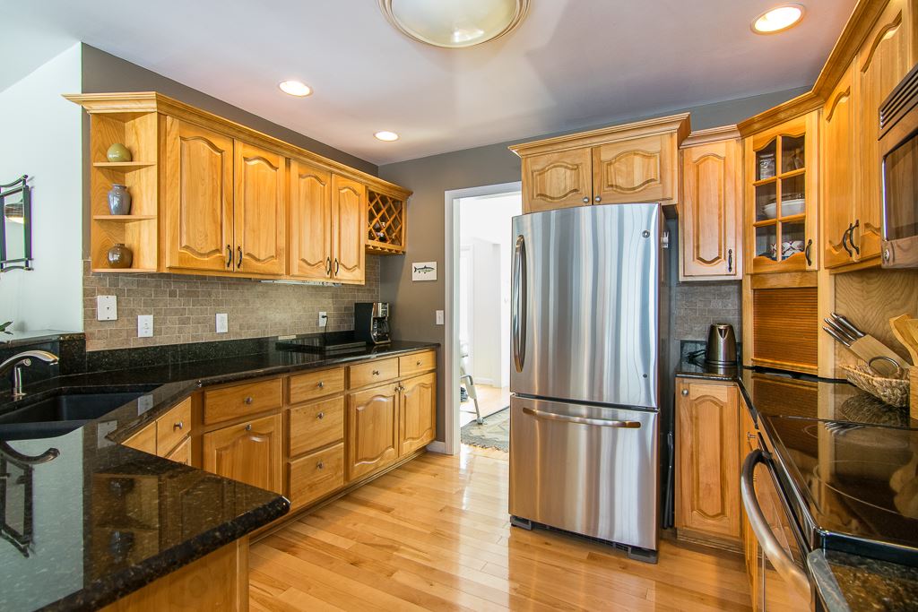 64 Muirfield Road Burlington, VT 05408 - Photo 12 of 36 Gallery Image 12