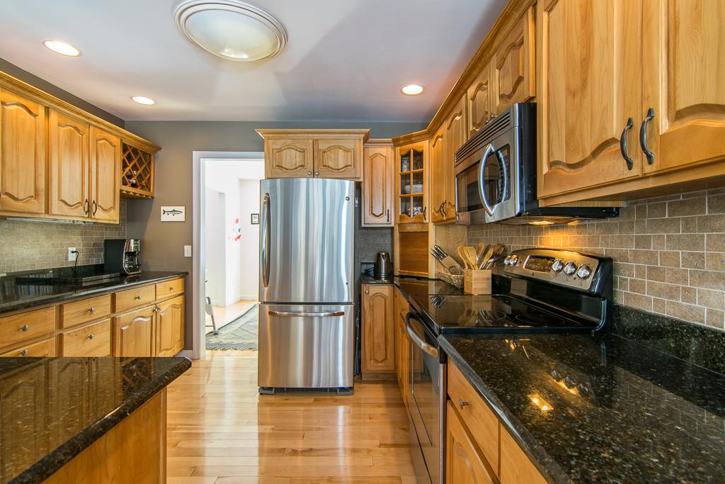 64 Muirfield Road Burlington, VT 05408 - Photo 9 of 36 Gallery Image 9