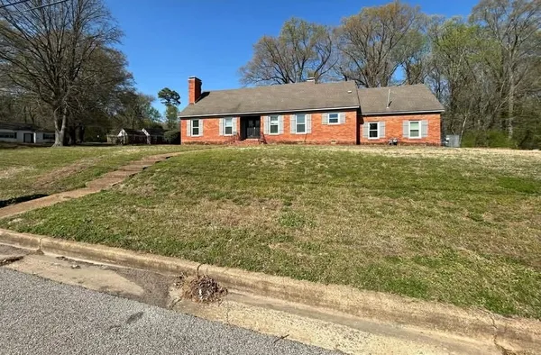 $350,000 | 3730 Winderwood Circle, Memphis, TN 38128