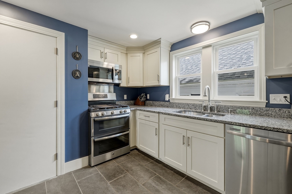 197 Bridge Road Northampton, MA 01062 - Photo 15 of 41 Gallery Image 15