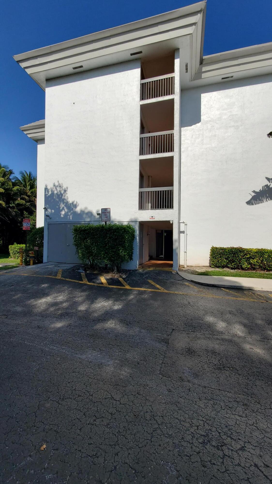 721 North Pine Island Road, Unit 103 Plantation, FL 33324 - Photo 2 of 54 2