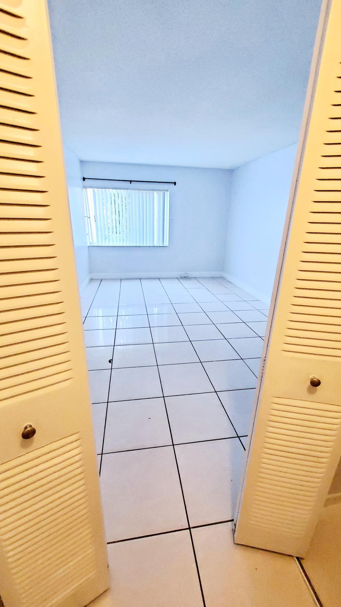 721 North Pine Island Road, Unit 103 Plantation, FL 33324 - Photo 23 of 54 23