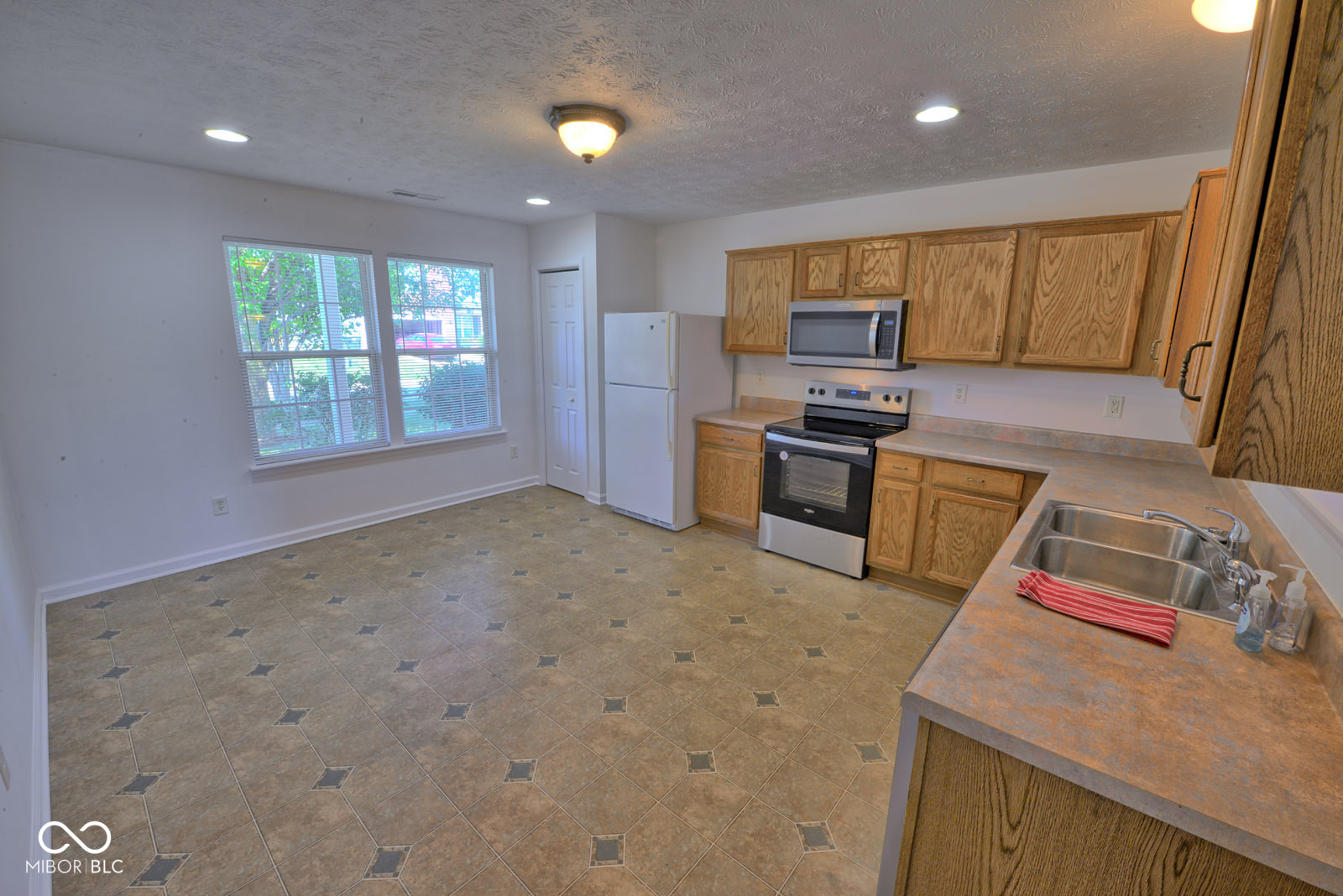 1519 Maplewood Lane Pendleton, IN 46064 - Photo 7 of 32