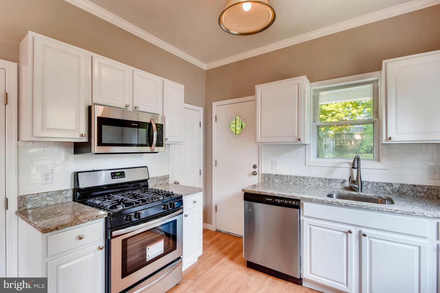 2112 Sunbriar Road Baltimore, MD 21207 - Photo 1 of 26