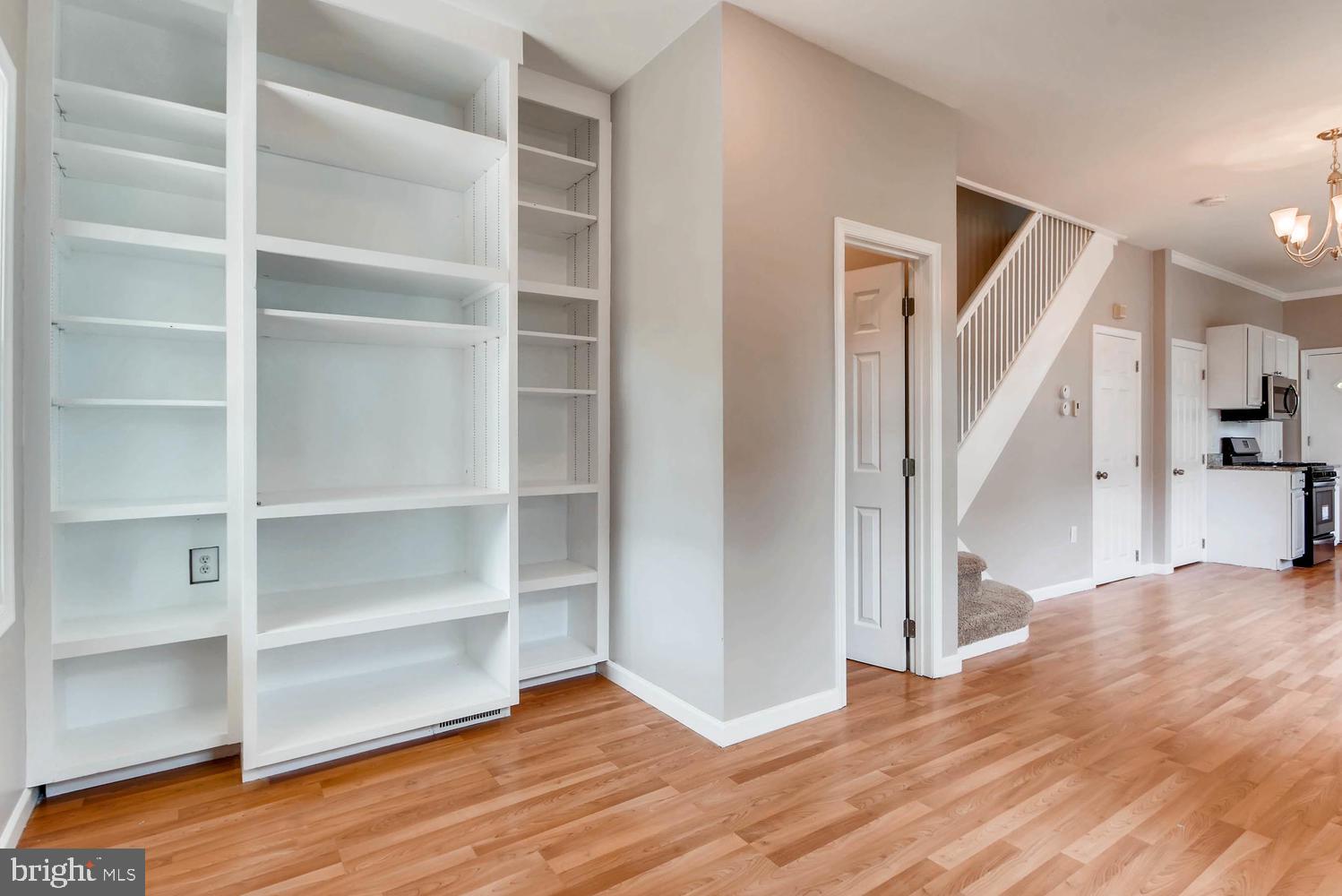 2112 Sunbriar Road Baltimore, MD 21207 - Photo 2 of 26