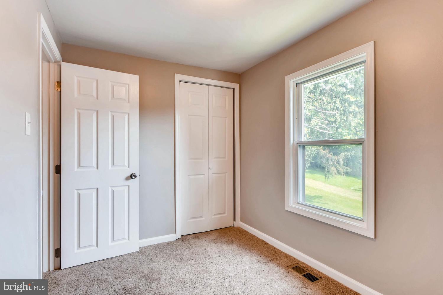 2112 Sunbriar Road Baltimore, MD 21207 - Photo 14 of 26