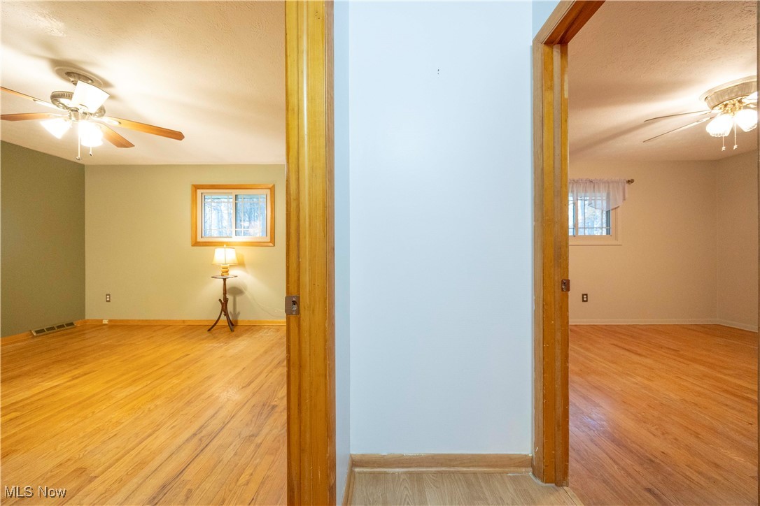 6536 Elmdale Road Cleveland, OH 44130 - Photo 21 of 34