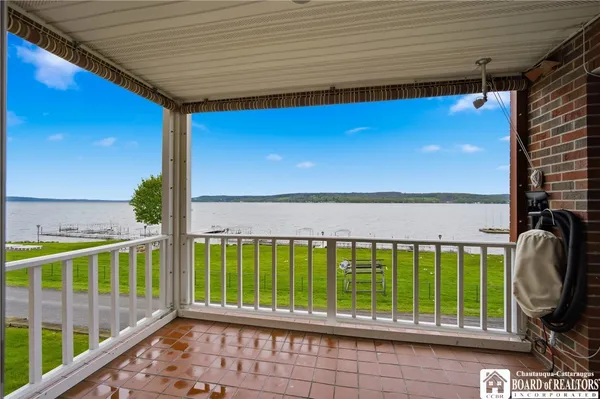 $315,000 | 6 West Terrace Avenue, Unit 6, Busti, NY 14750