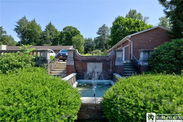 $315,000 | 6 West Terrace Avenue, Unit 6, Busti, NY 14750