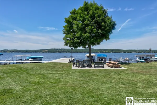 $315,000 | 6 West Terrace Avenue, Unit 6, Busti, NY 14750