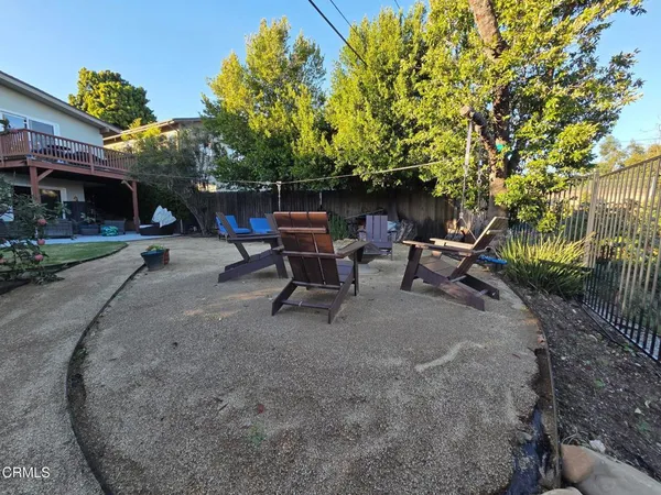 a view of a yard with mountain