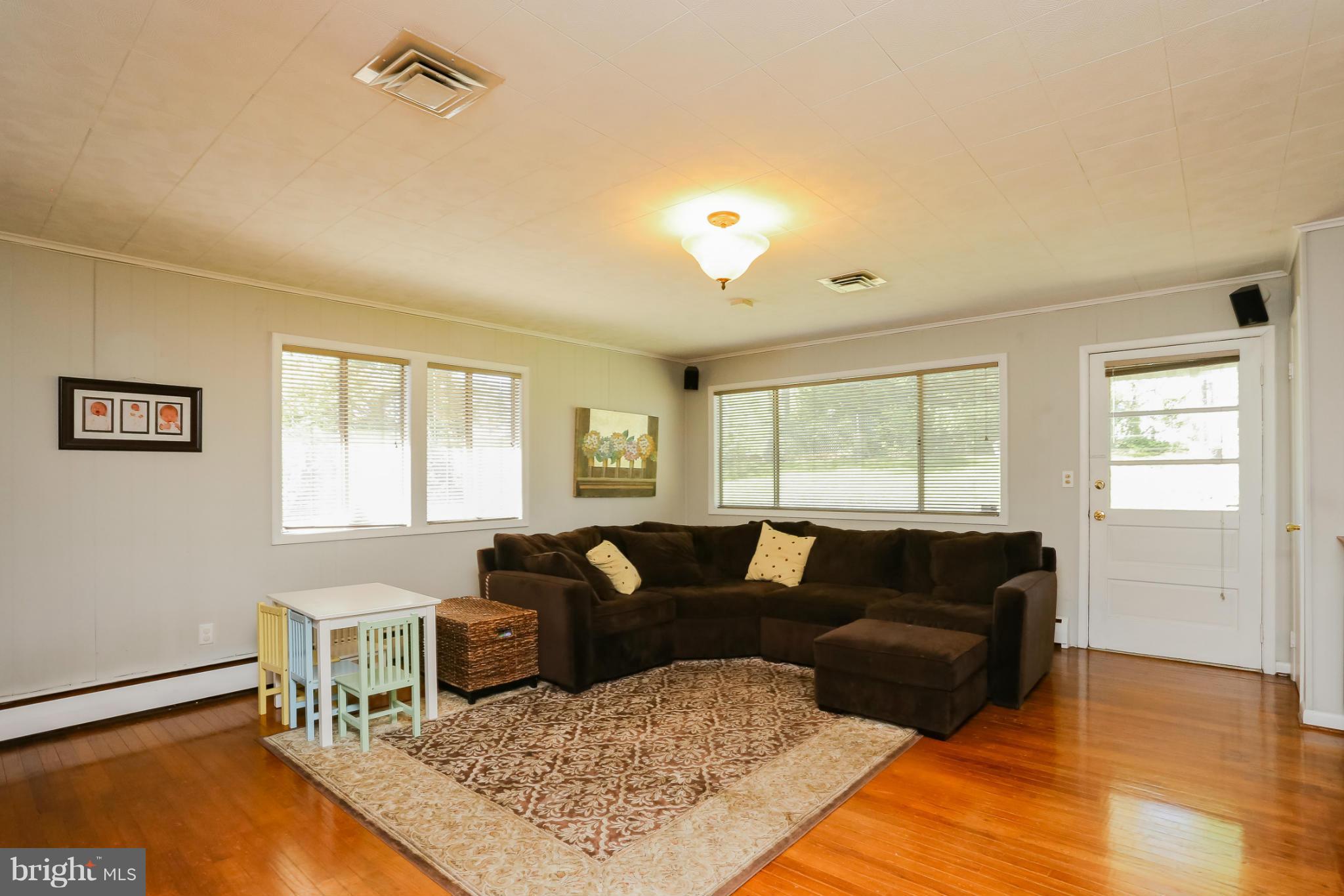 6304 Climbhill Road Alexandria, VA 22310 - Photo 19 of 30 Family Room