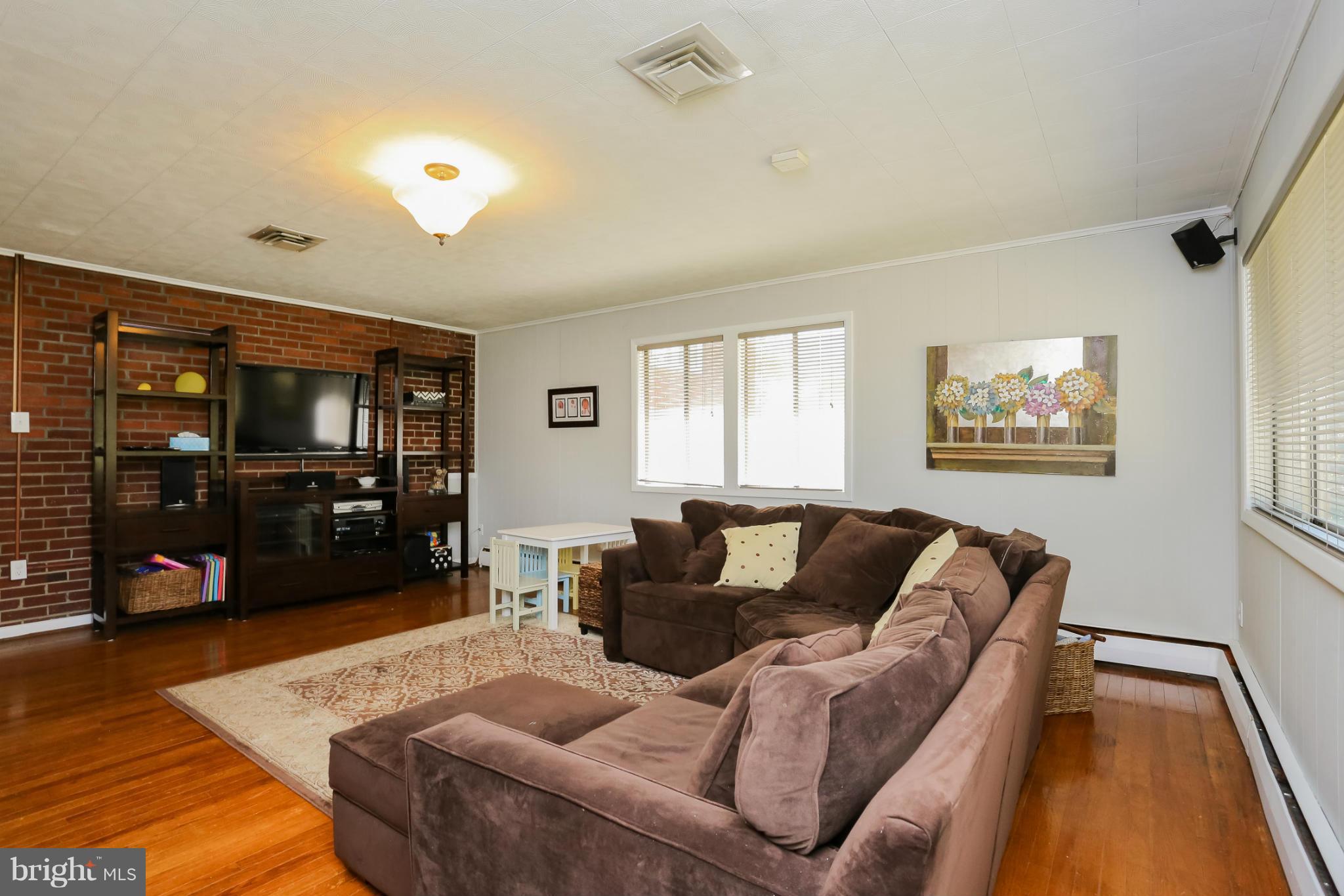 6304 Climbhill Road Alexandria, VA 22310 - Photo 21 of 30 Family Room