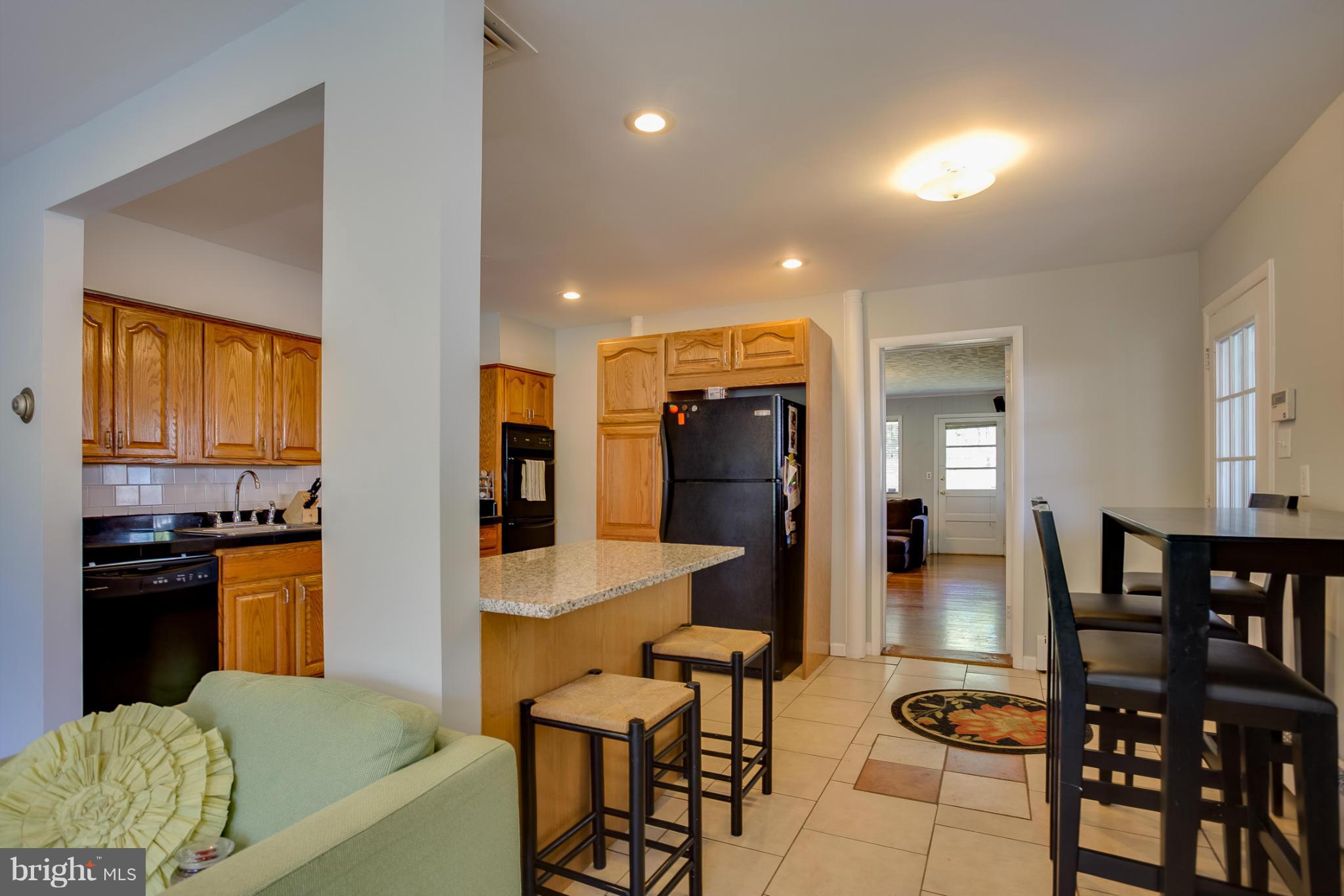 6304 Climbhill Road Alexandria, VA 22310 - Photo 6 of 30 Kitchen