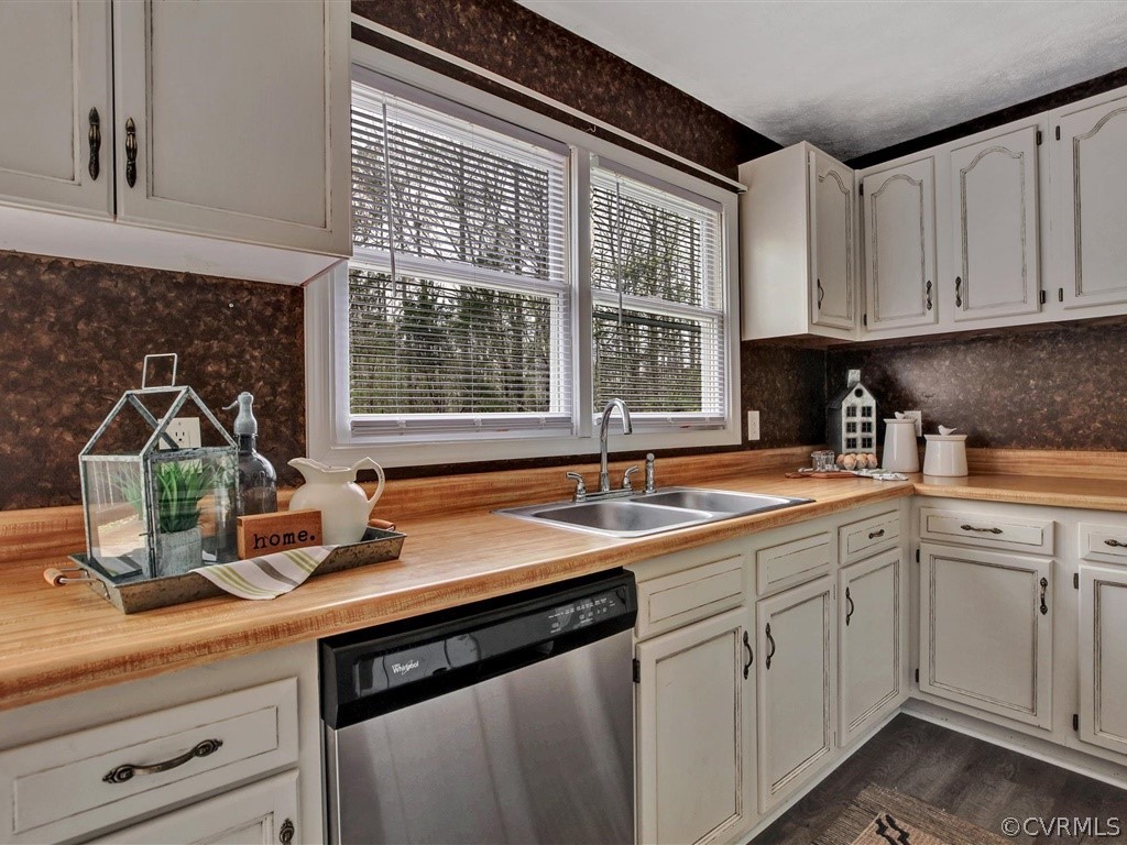 2121 Old Tavern Road Powhatan, VA 23139 - Photo 11 of 24 Gallery Image 11