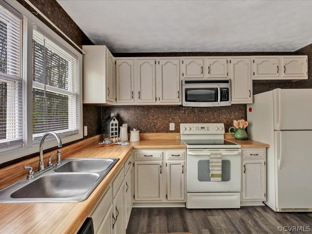 2121 Old Tavern Road Powhatan, VA 23139 - Photo 12 of 24 Gallery Image 12
