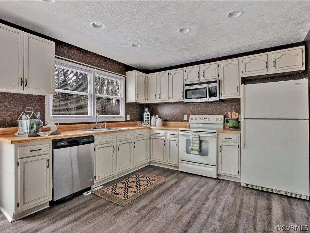 2121 Old Tavern Road Powhatan, VA 23139 - Photo 10 of 24 Gallery Image 10
