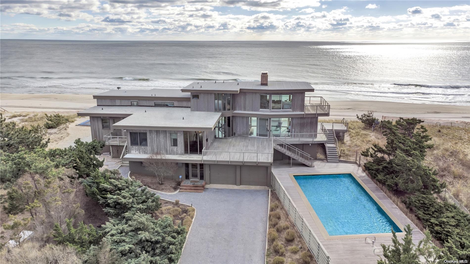 222 Dune Road Quogue, NY 11959 - Photo 3 of 17