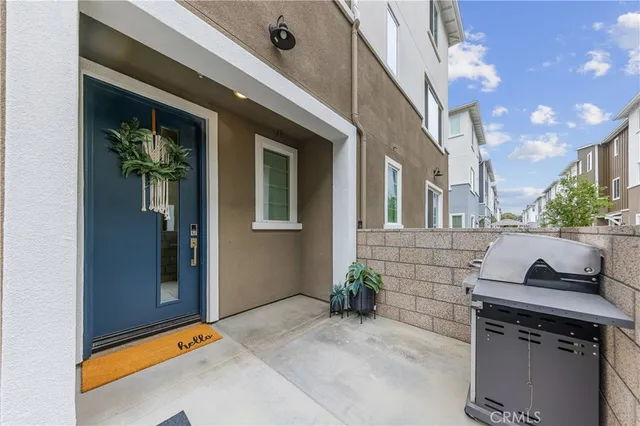 a view of an entryway of house