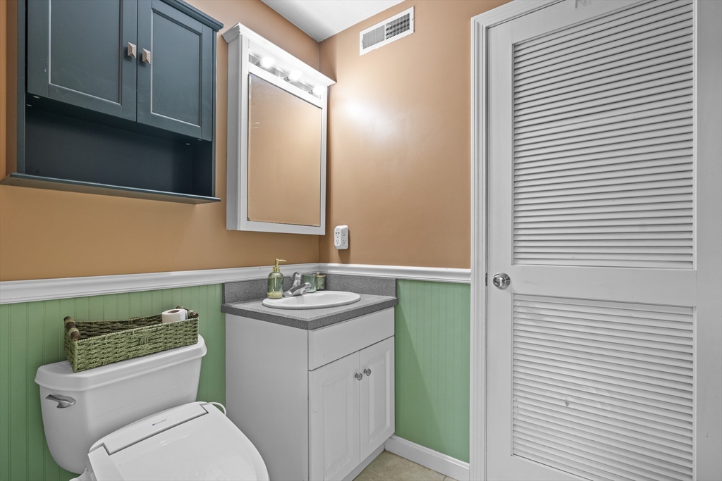 385 Sutton Street, Unit 385 North Andover, MA 01845 - Photo 22 of 28