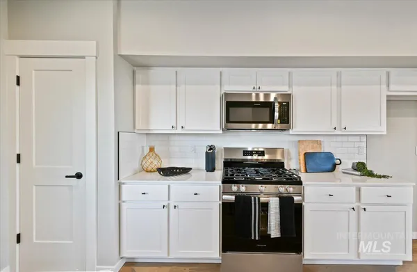 $323,000 | 511 North Lucy Lane, Nampa, ID 83687