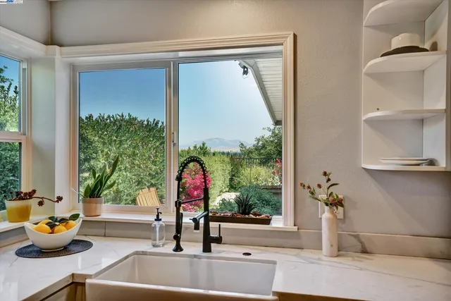 $2,099,000 | 588 East Angela Street, Pleasanton, CA 94566