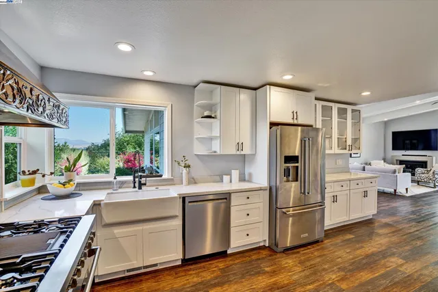 $2,099,000 | 588 East Angela Street, Pleasanton, CA 94566