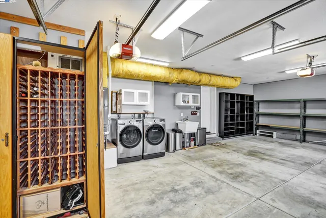 $2,099,000 | 588 East Angela Street, Pleasanton, CA 94566